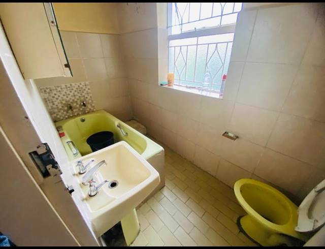 3 BEDROOM HOUSE FOR SALE IN KENSINGTON